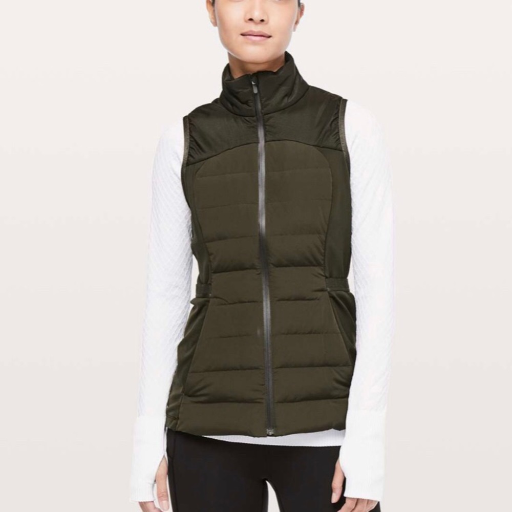 Lululemon Down For It All Vest size 0 NWT